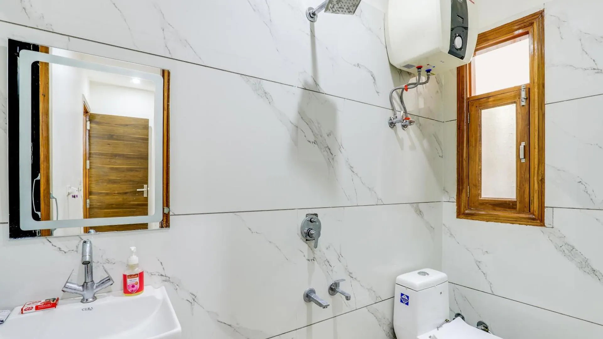 新德里Premium 2Bhk Near Airport, Manipal Hospital, Venkatesh Hospital And Yashobhoomi Convention Centre公寓 0*, 新德里 印度